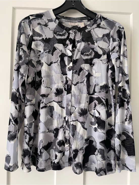 NIC+ZOE Tops - NIC+ZOE Black White & Gray Abstract Button-Front Top